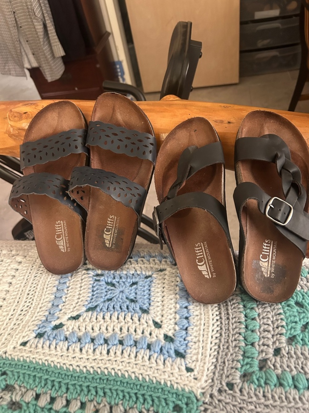 Cliffs by White Mountain size 6 one navy pair one brown size 6 - Picture 3 of 8
